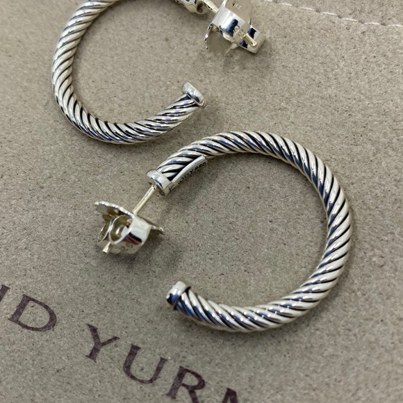 David Yurman 1' Inch Classic Cable Hoop Earrings - Picture 6 of 7